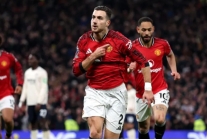 "I'm disappointed. With a 1-0 lead and 30 minutes to go, I think we need to control the game much more. Especially at Old Trafford.